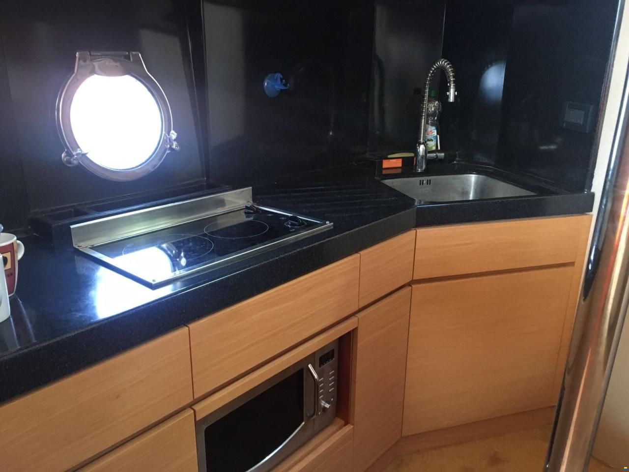 Azimut 43 FLY - BJ. 2007 - NUR 450 BSTD