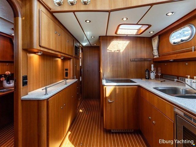 Sturier 480 AC - Vast Stuurhuis