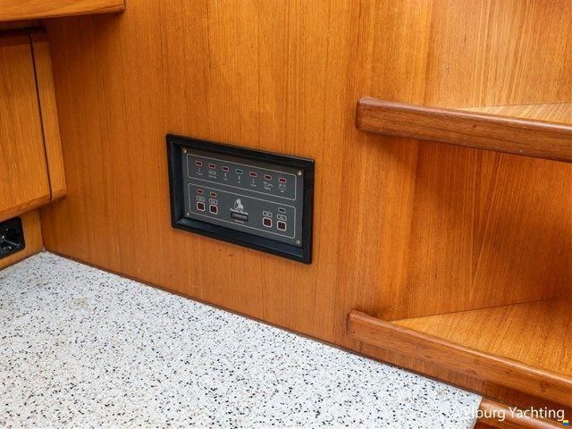 Sturier 480 AC - Vast Stuurhuis