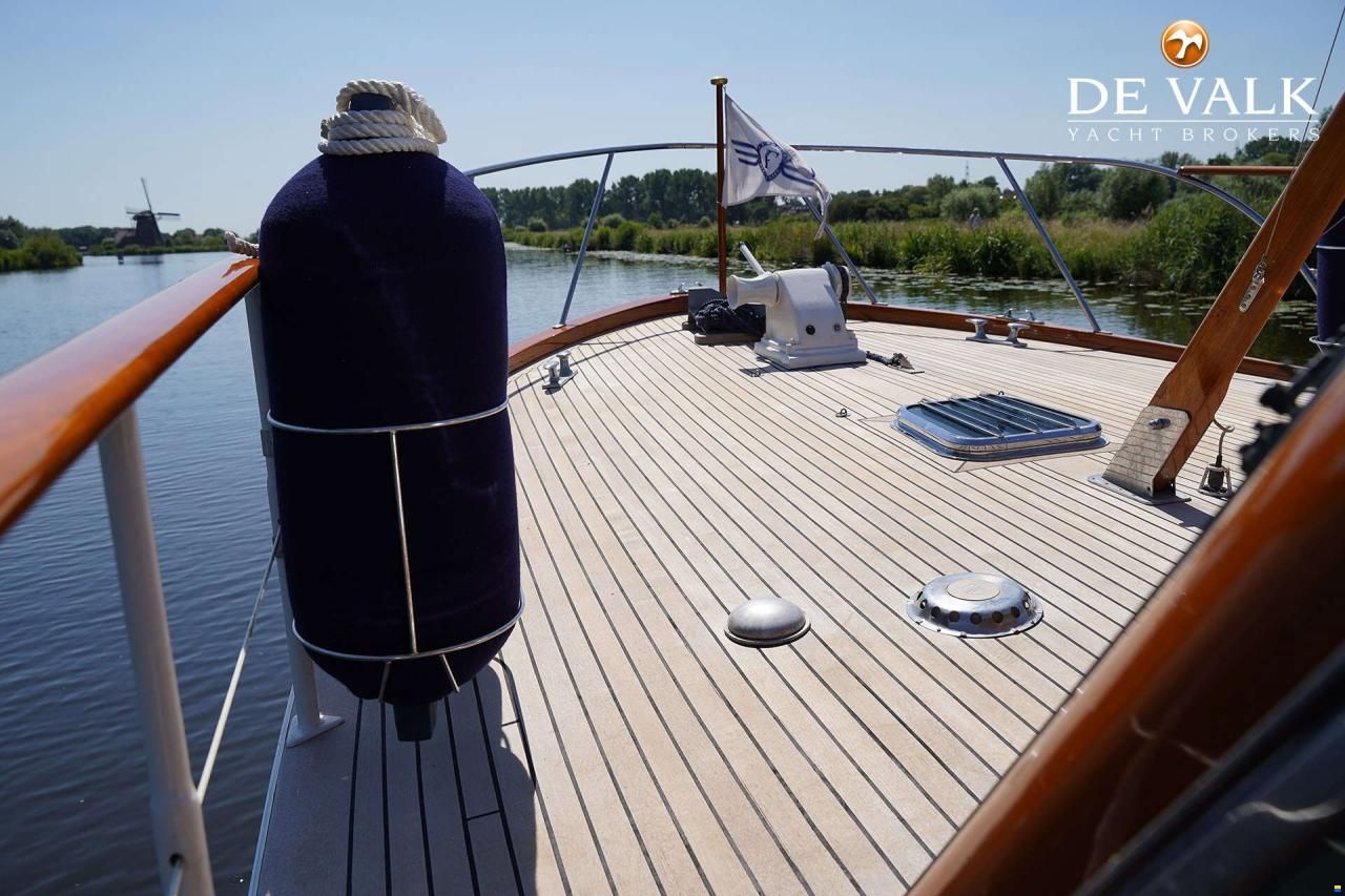 Feadship Van Lent