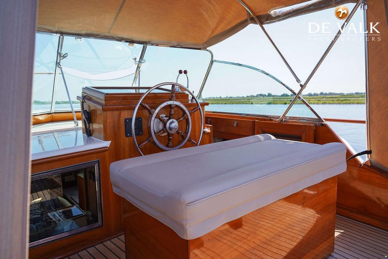 Feadship Van Lent