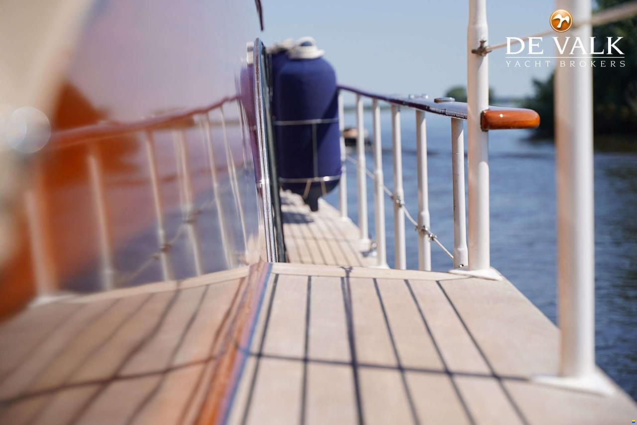 Feadship Van Lent