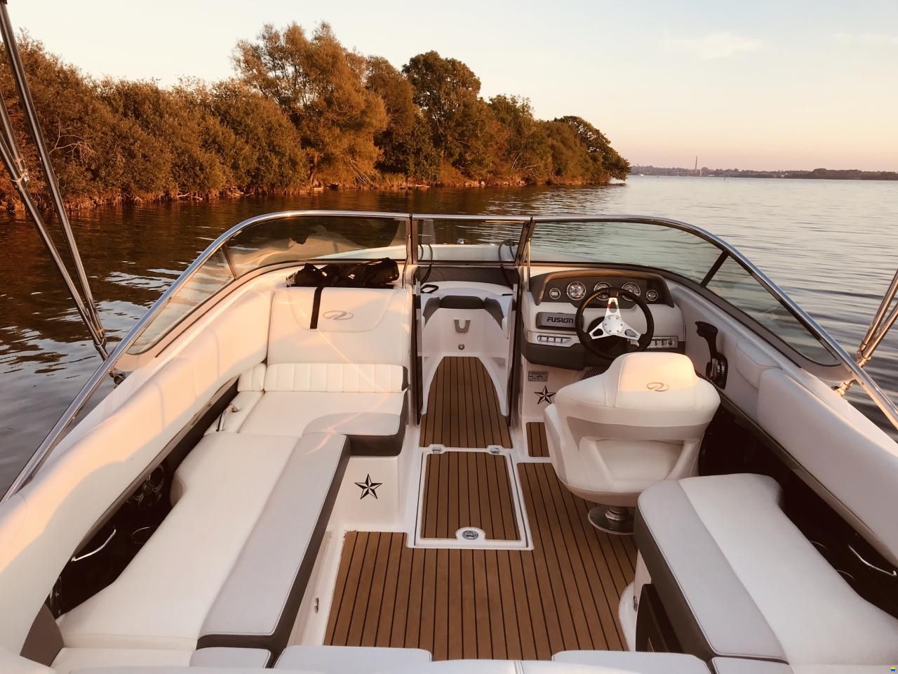 Regal 2300