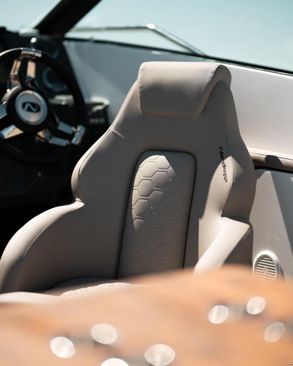 Nordkapp Noblesse 720