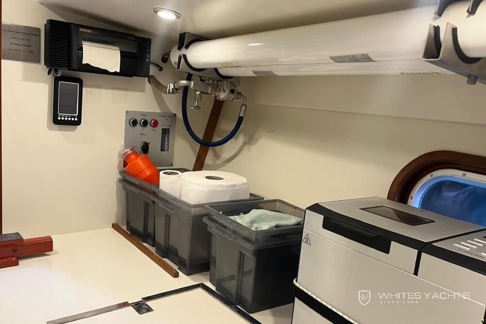 B60 Pilot House