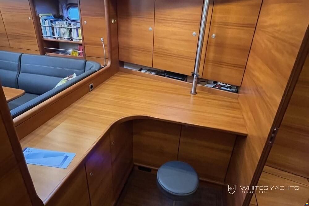 B60 Pilot House