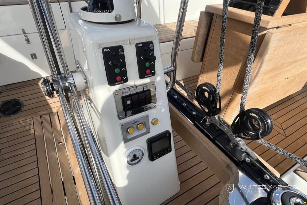 B60 Pilot House