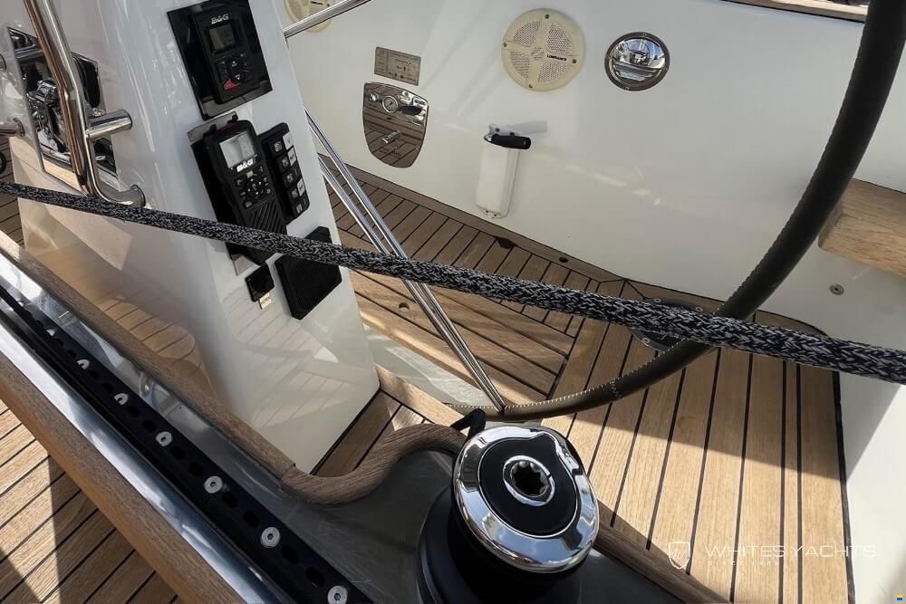B60 Pilot House