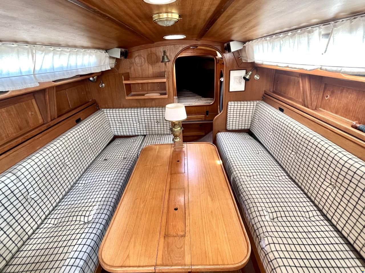 Athena 34
