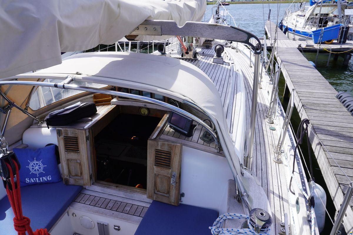 Westwind 35