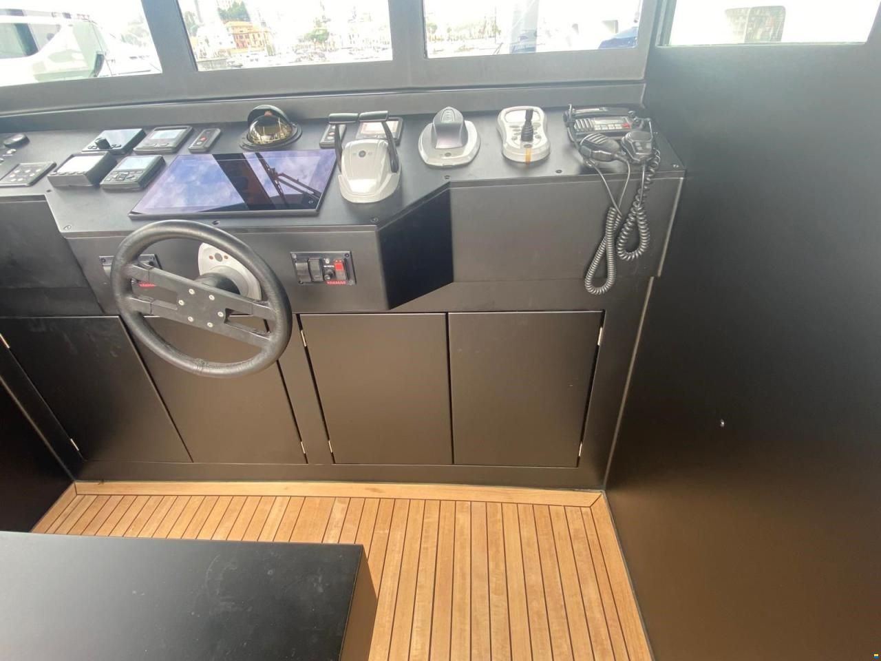 Figli di Guarisco Giovanni M/Y 12M AA WJ