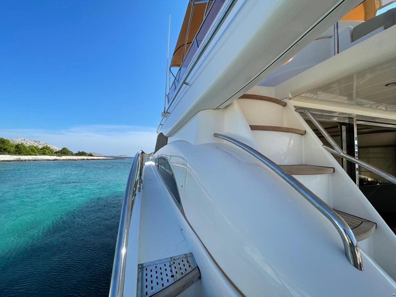 Princess 61