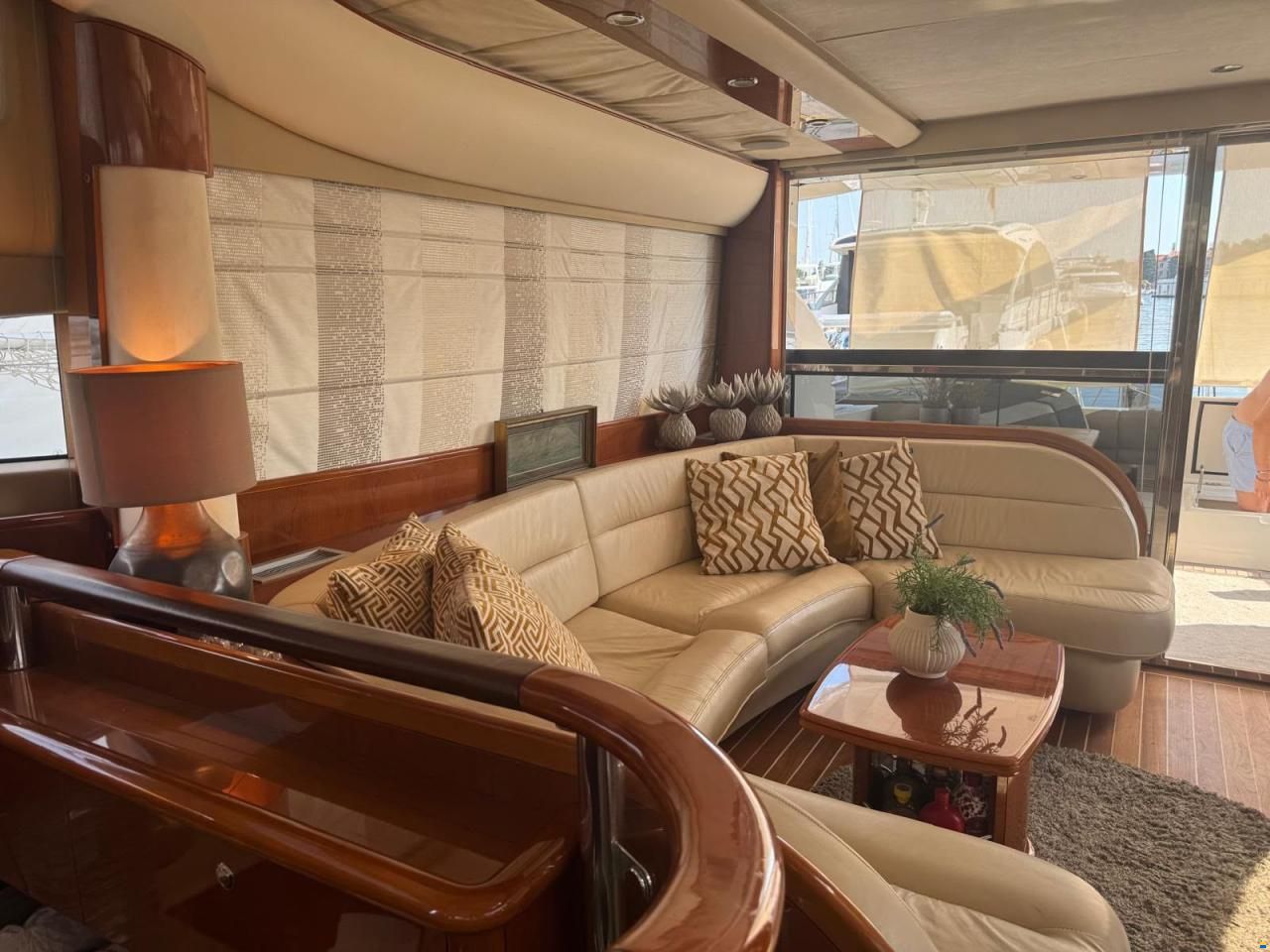 Princess 61