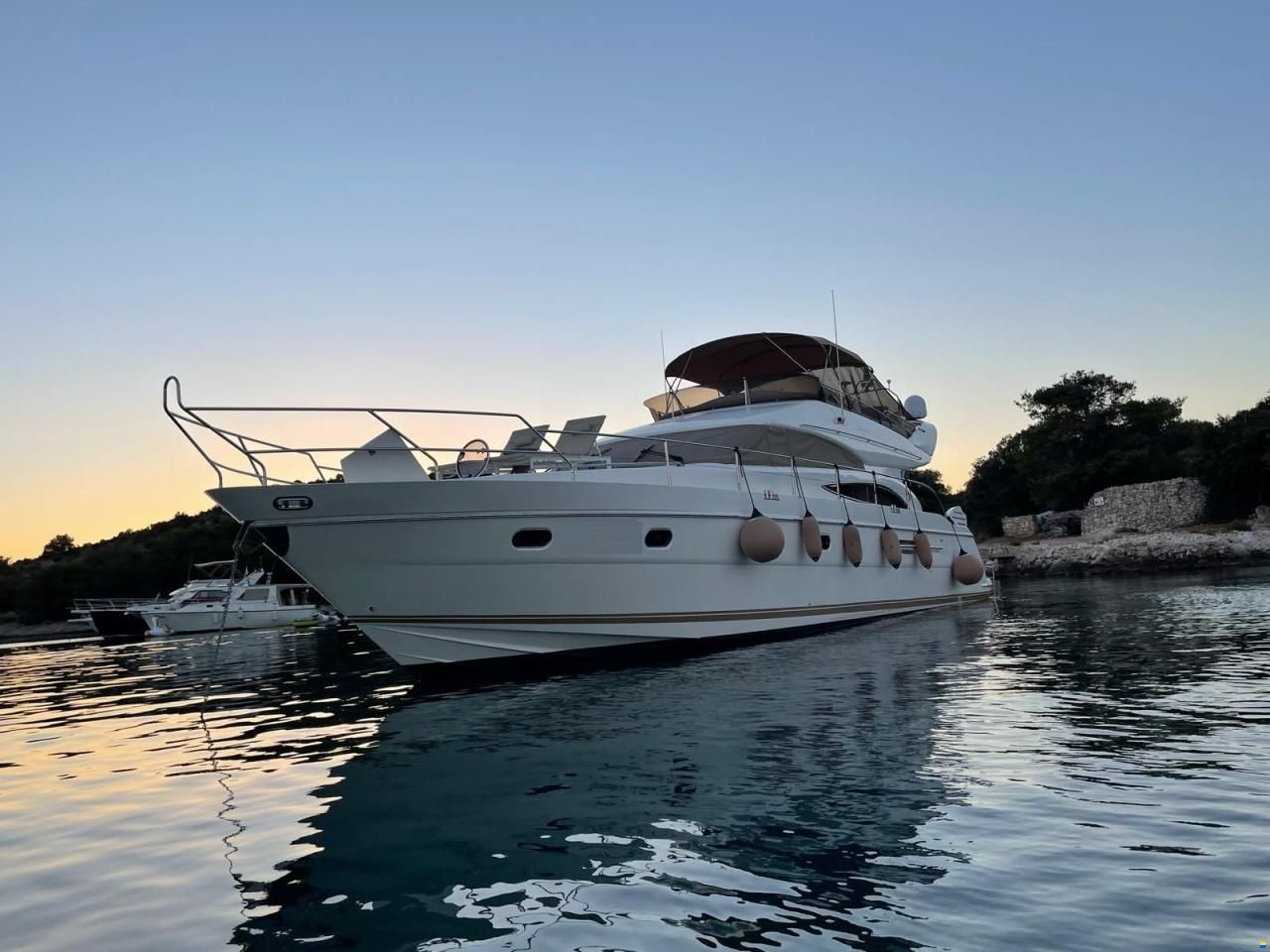 Princess 61