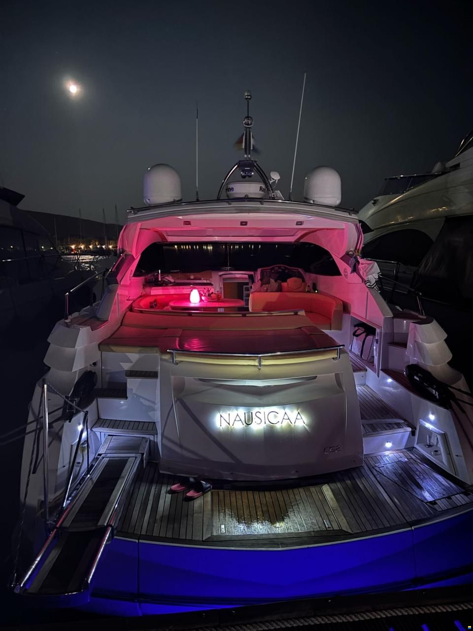 Princess 61