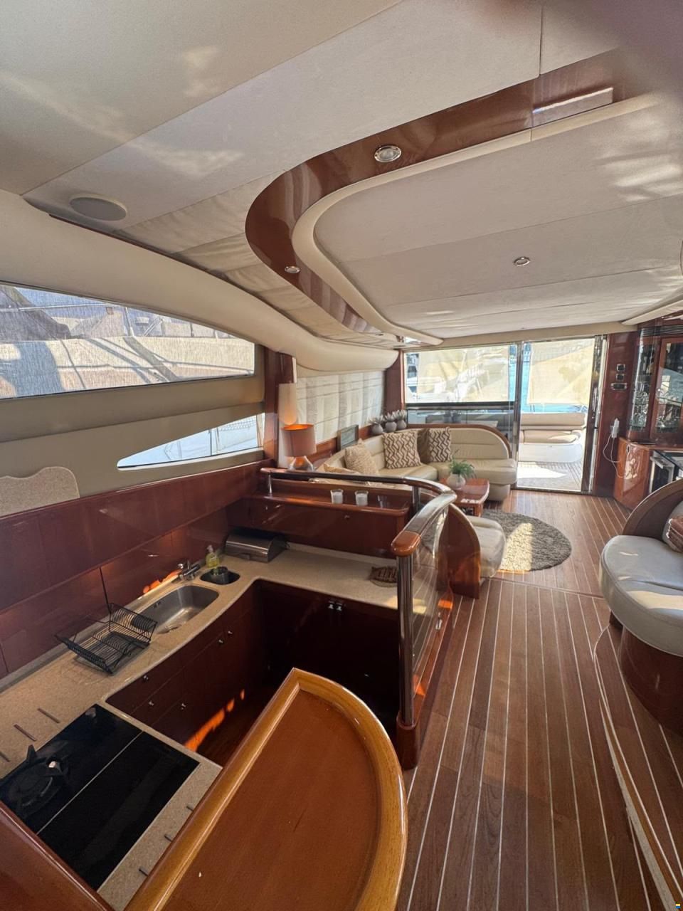 Princess 61