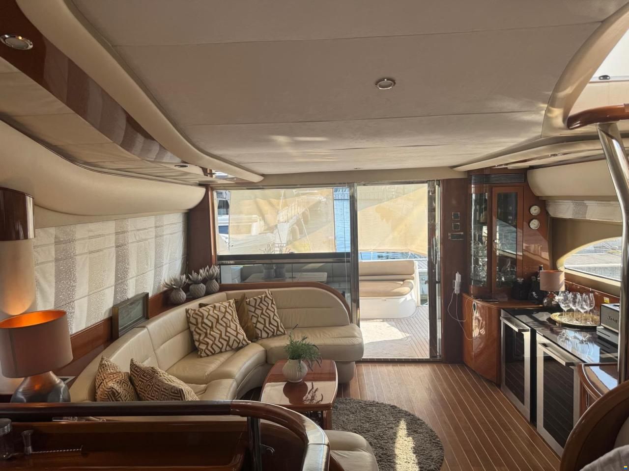 Princess 61