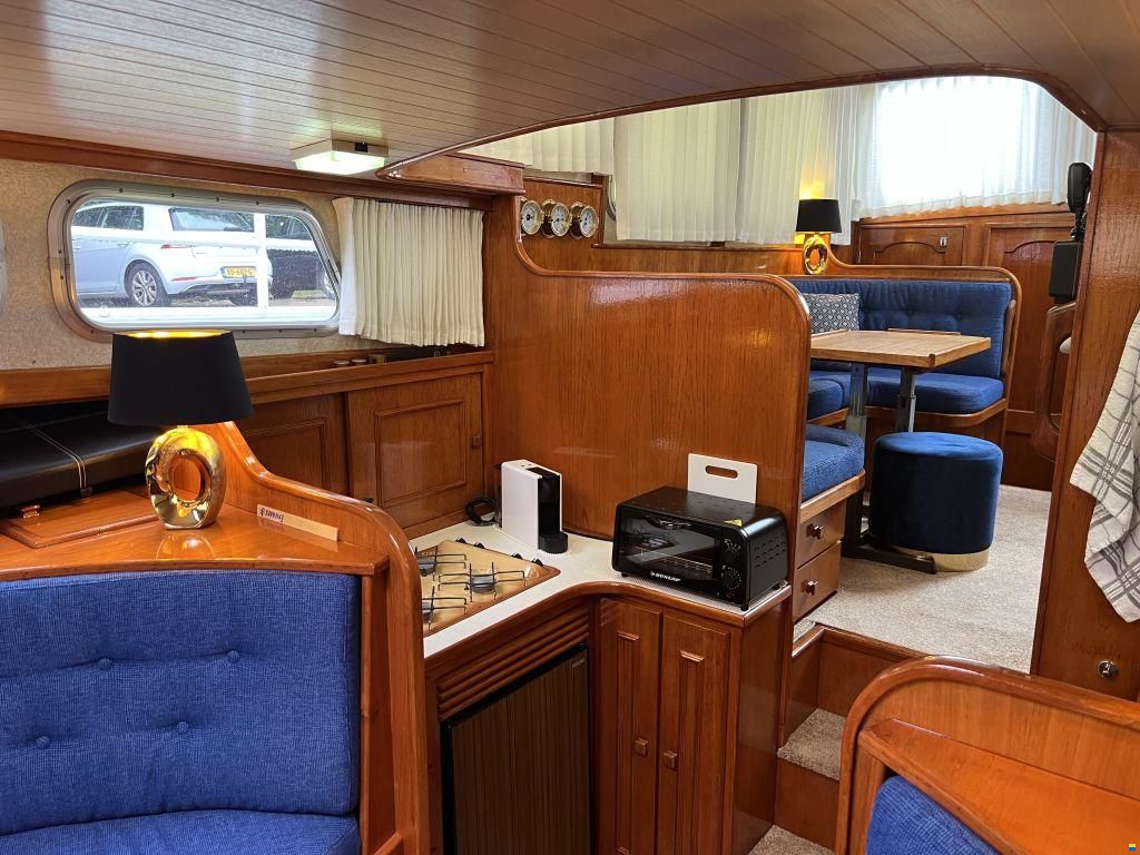 Pedro-Boat 30