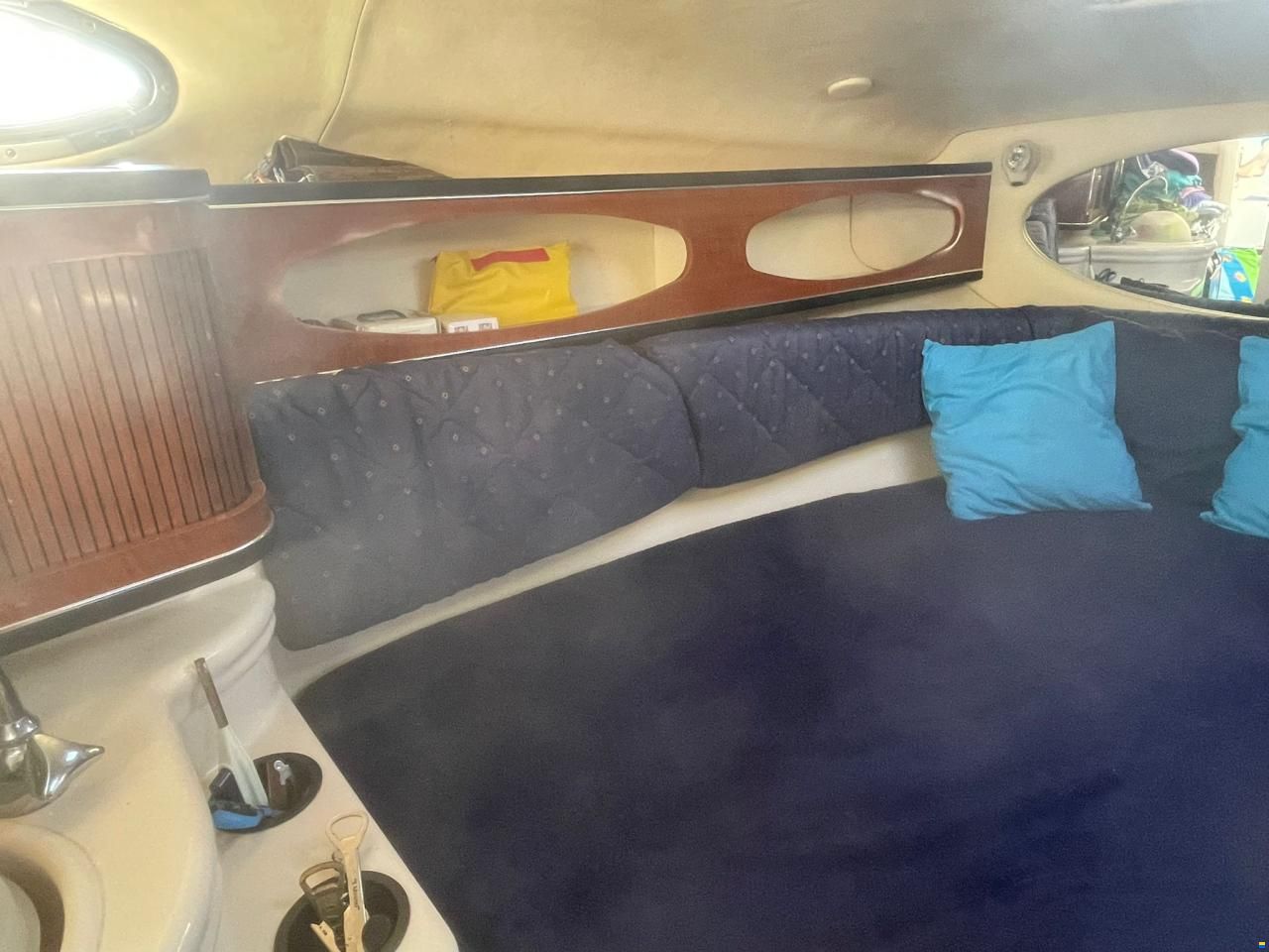 Sea Ray Sundancer 260