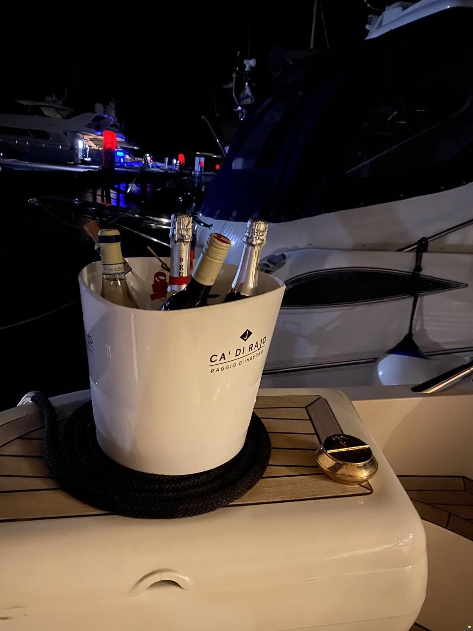 Sealine F42/5