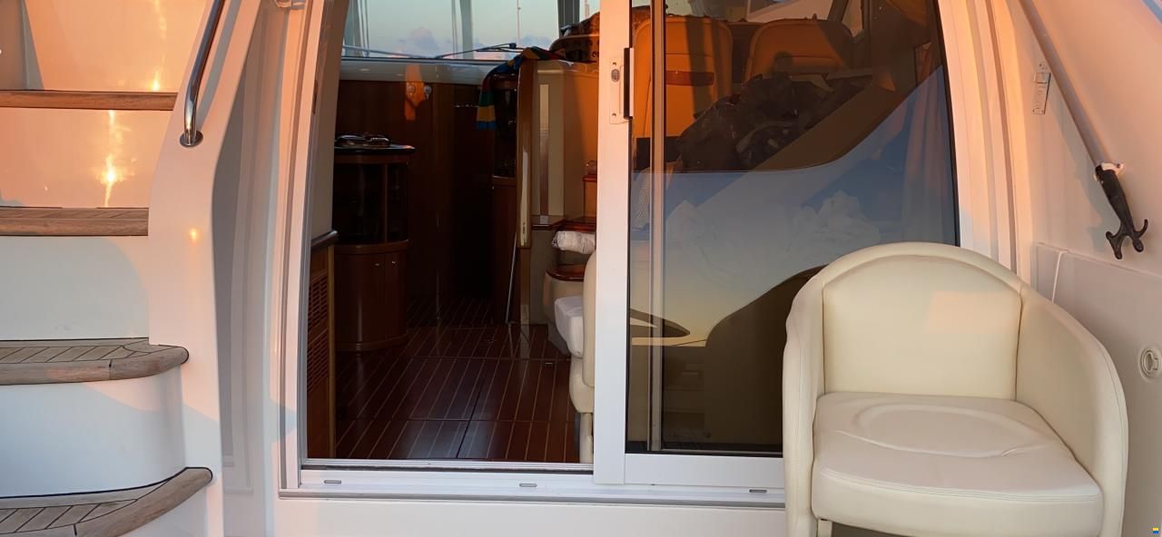 Sealine F42/5