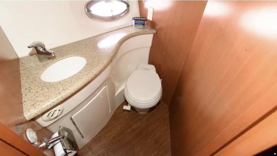 Silverton 43 Sport Bridge