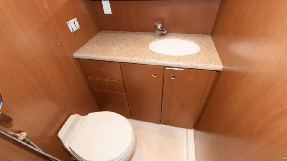 Silverton 43 Sport Bridge