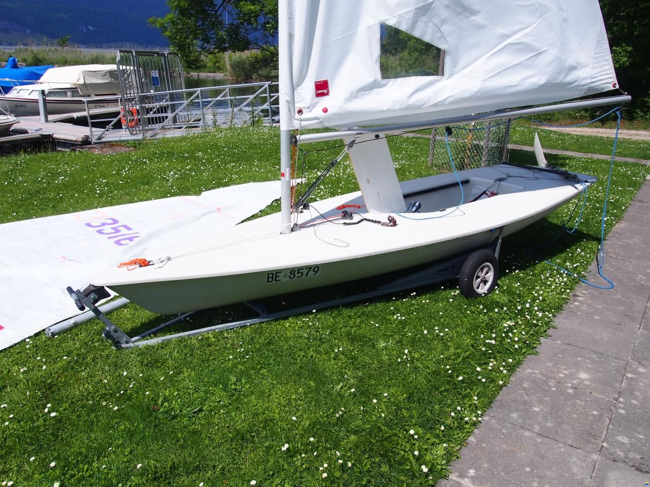 Laser Standard / Radial