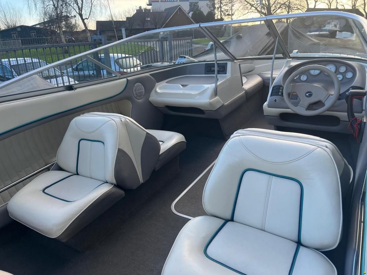 Bayliner 2050 Capri Bowrider