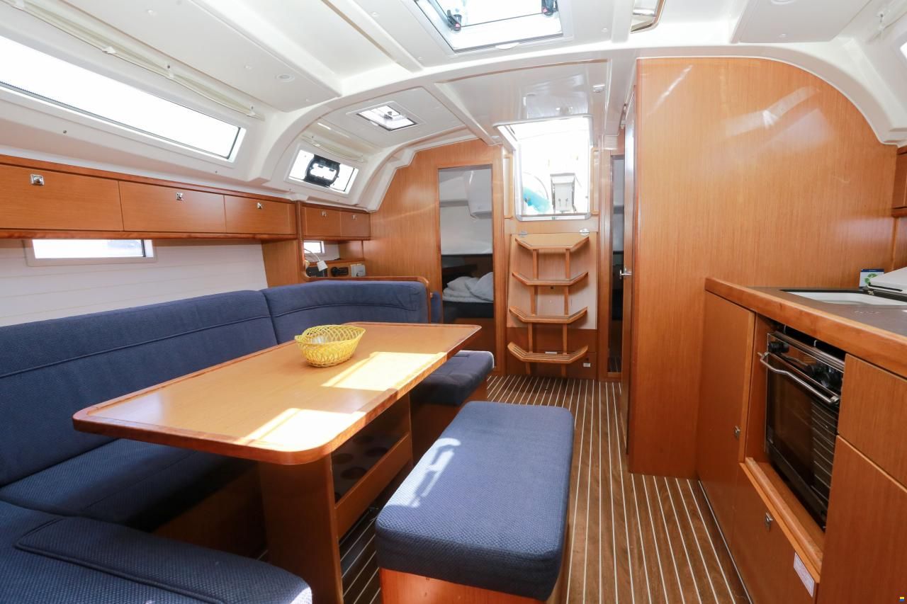 Bavaria Cruiser 41