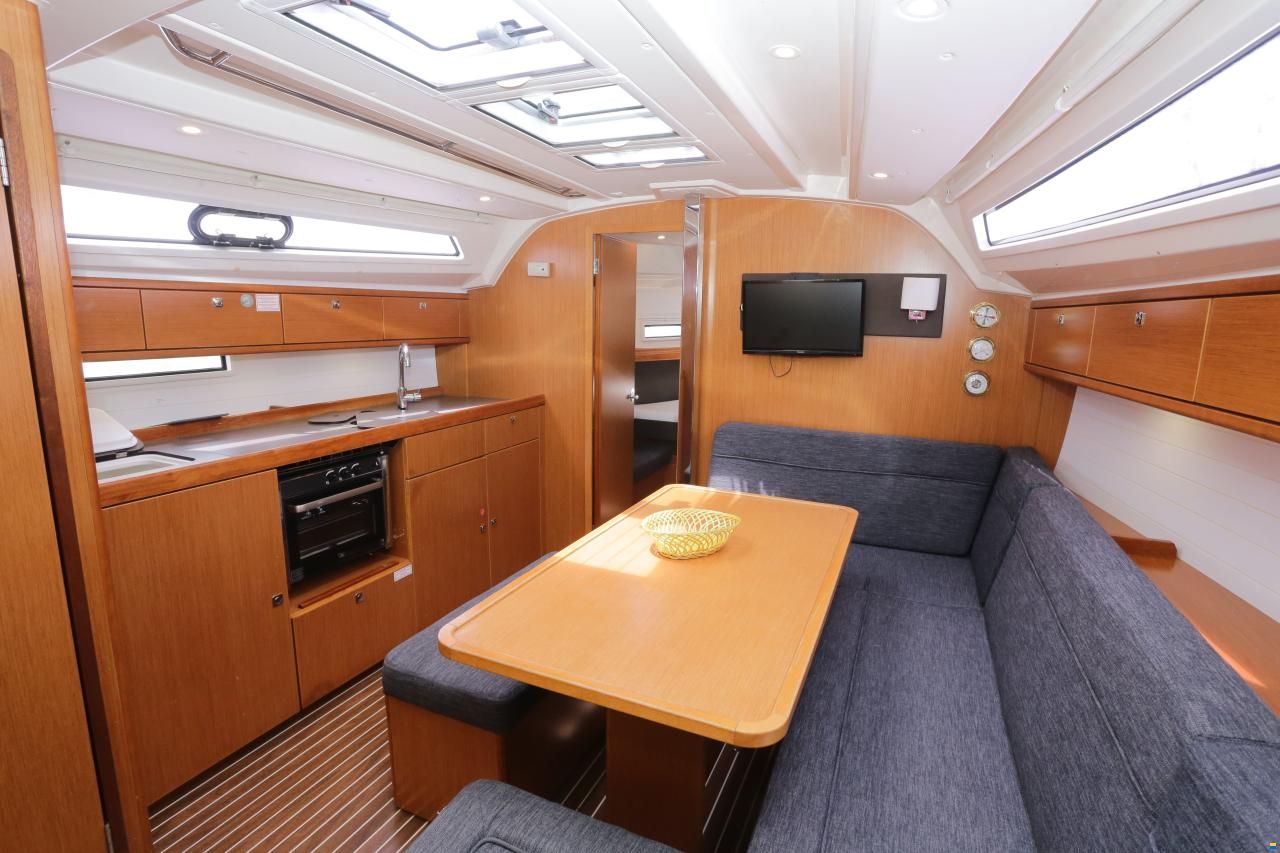 Bavaria Cruiser 41