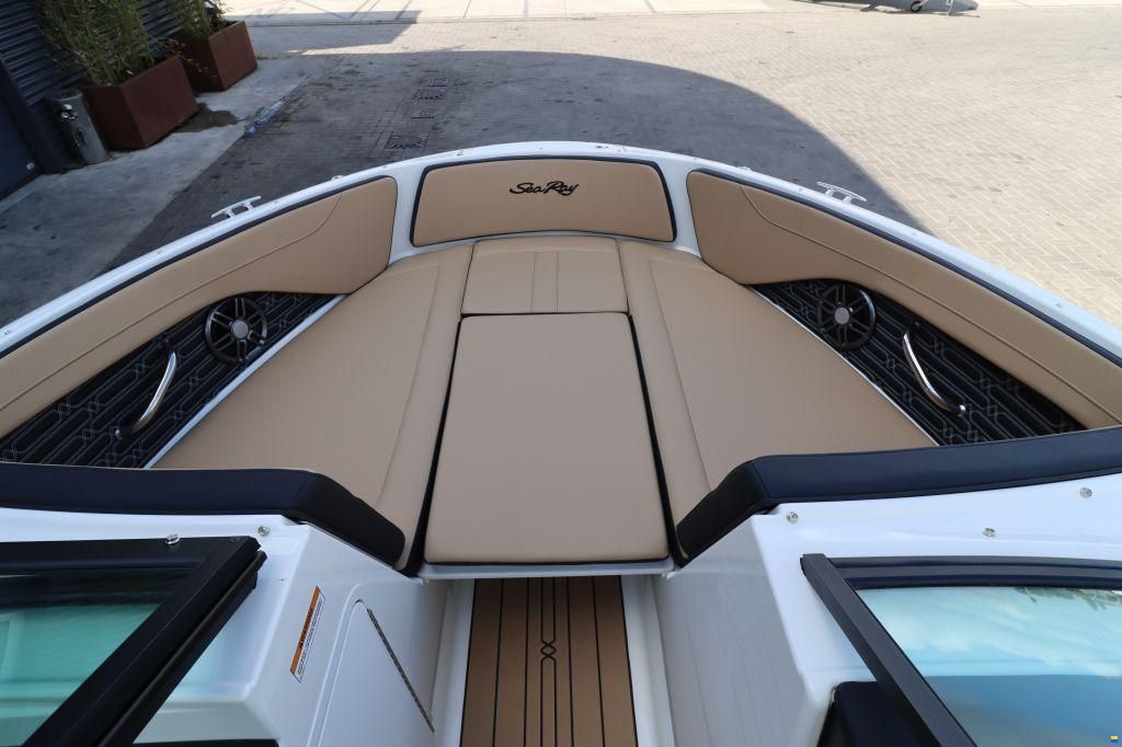 Sea Ray SPX 190