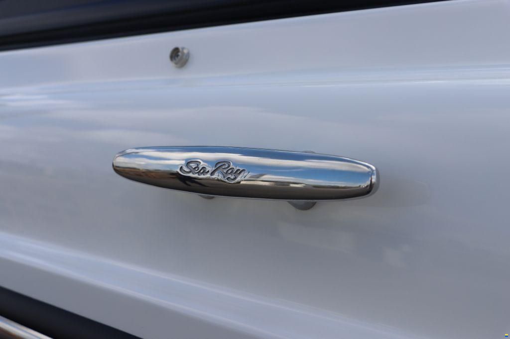 Sea Ray SPX 190