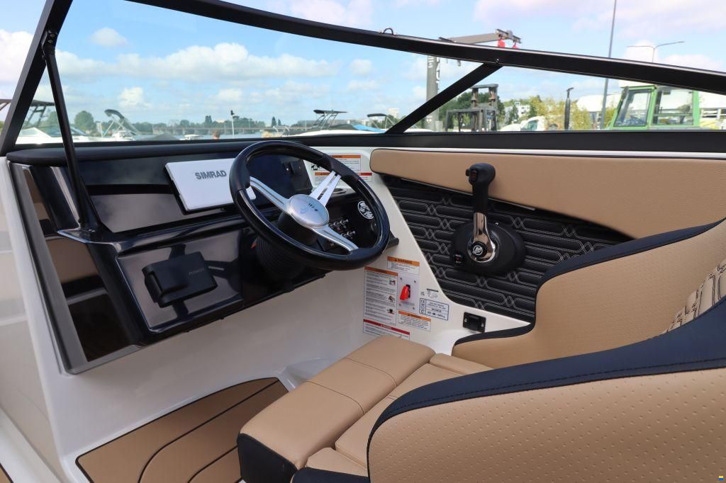 Sea Ray SPX 190