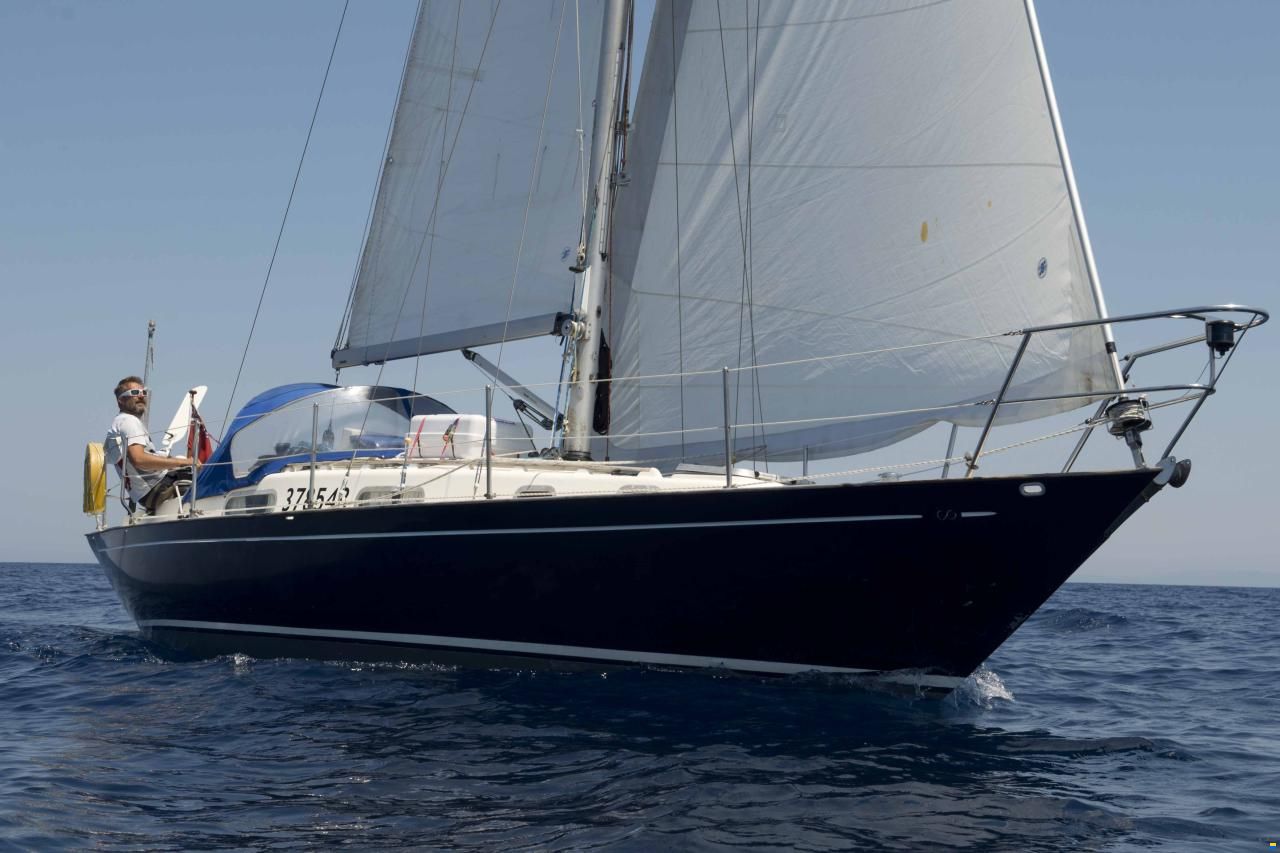 Jeremy Rogers Limited Contessa 32