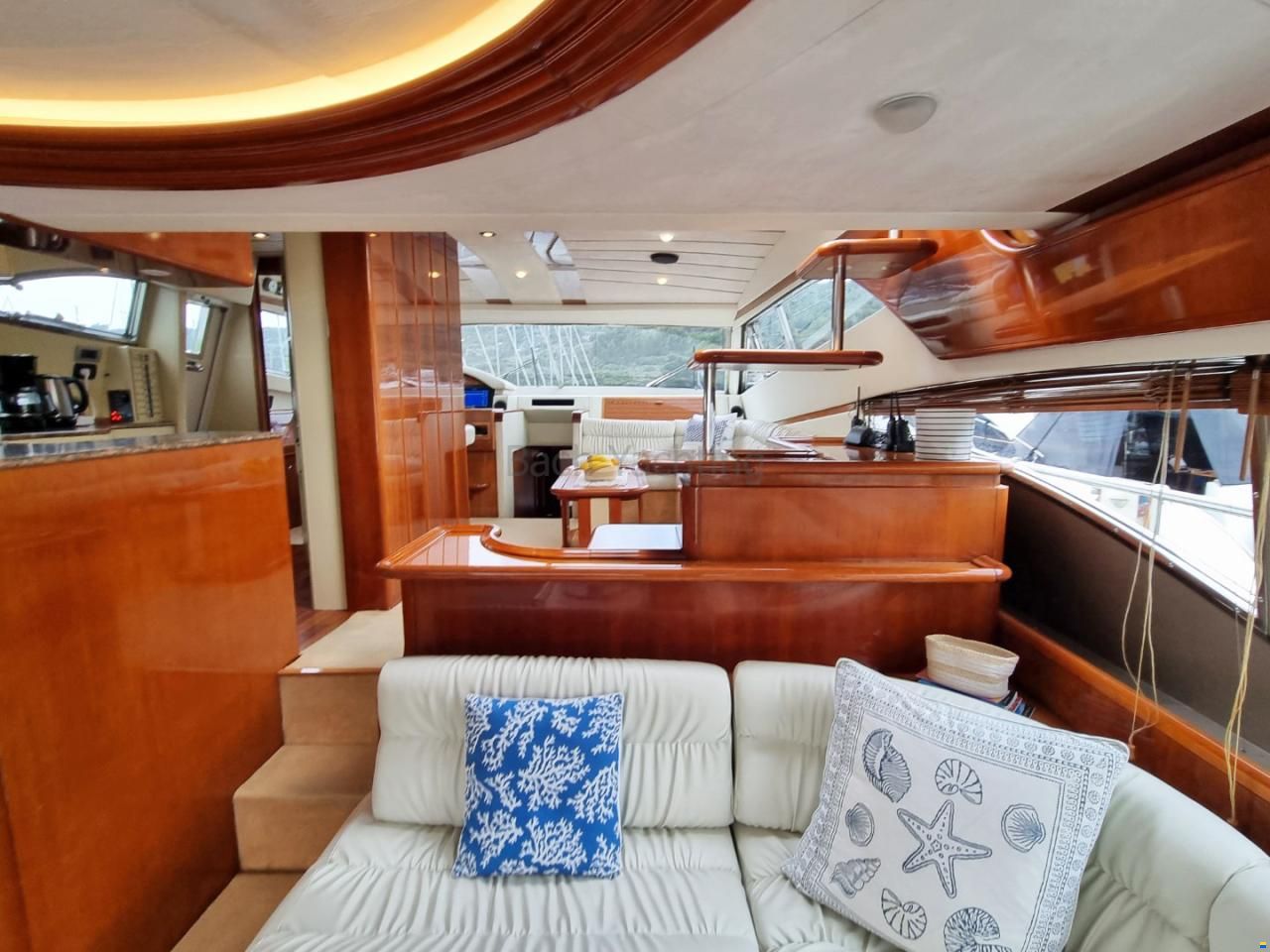 Ferretti 68