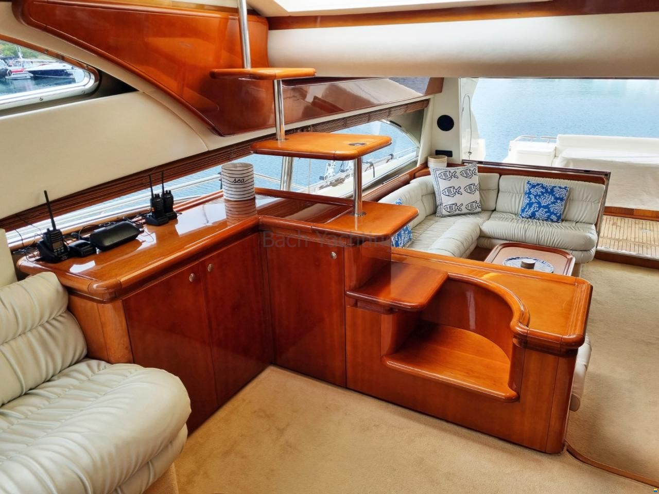 Ferretti 68