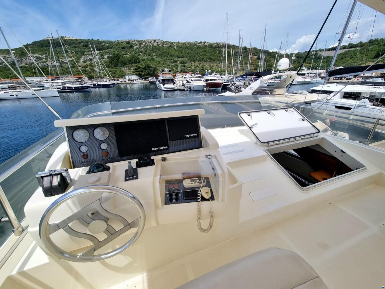 Ferretti 68