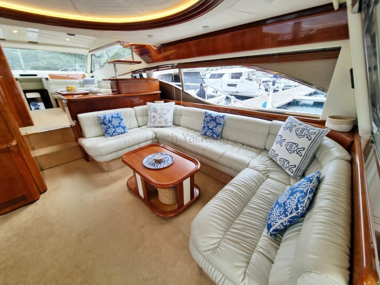 Ferretti 68