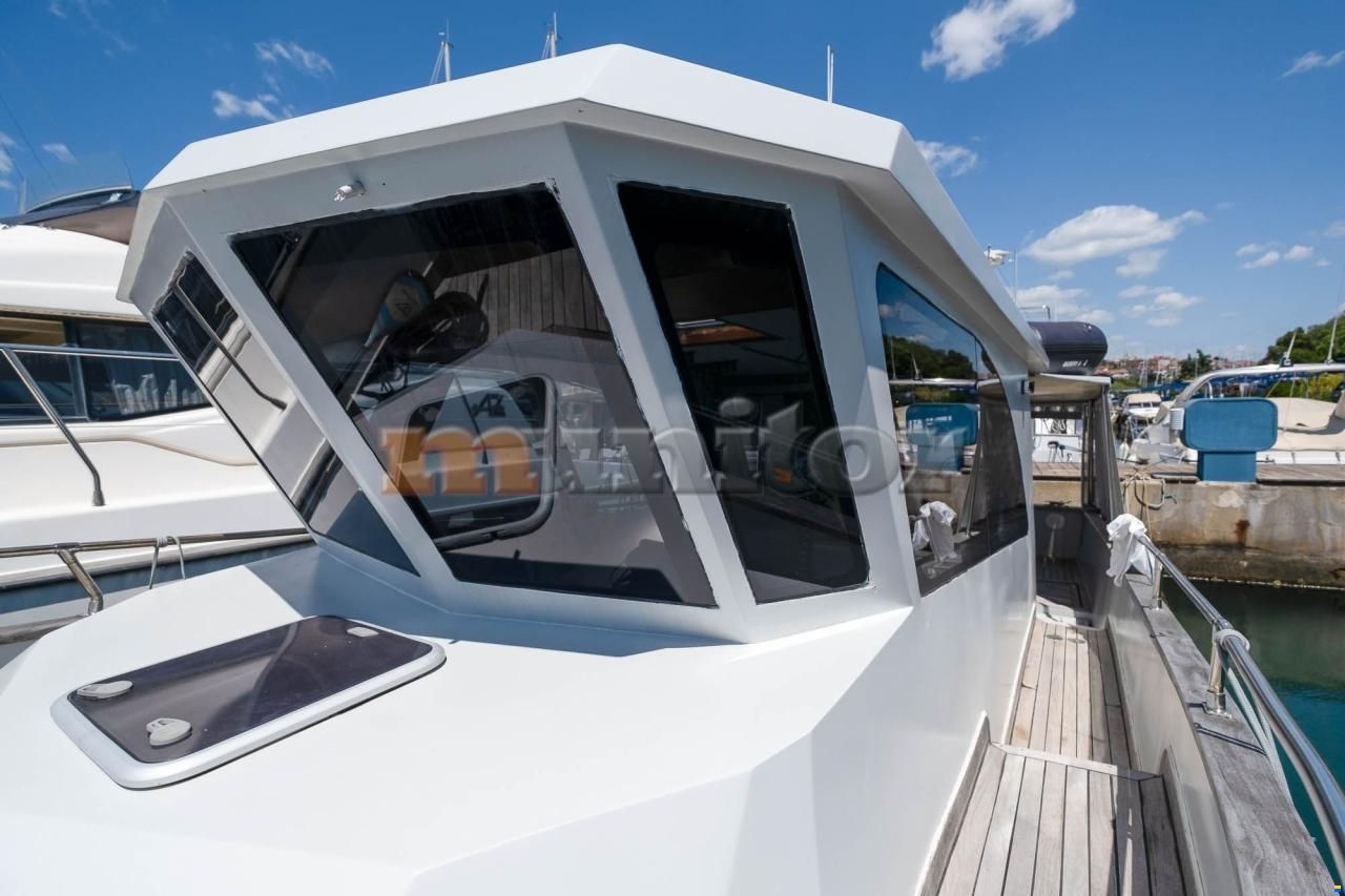 Trawler Custom Built TRAWLER - Custom Bu