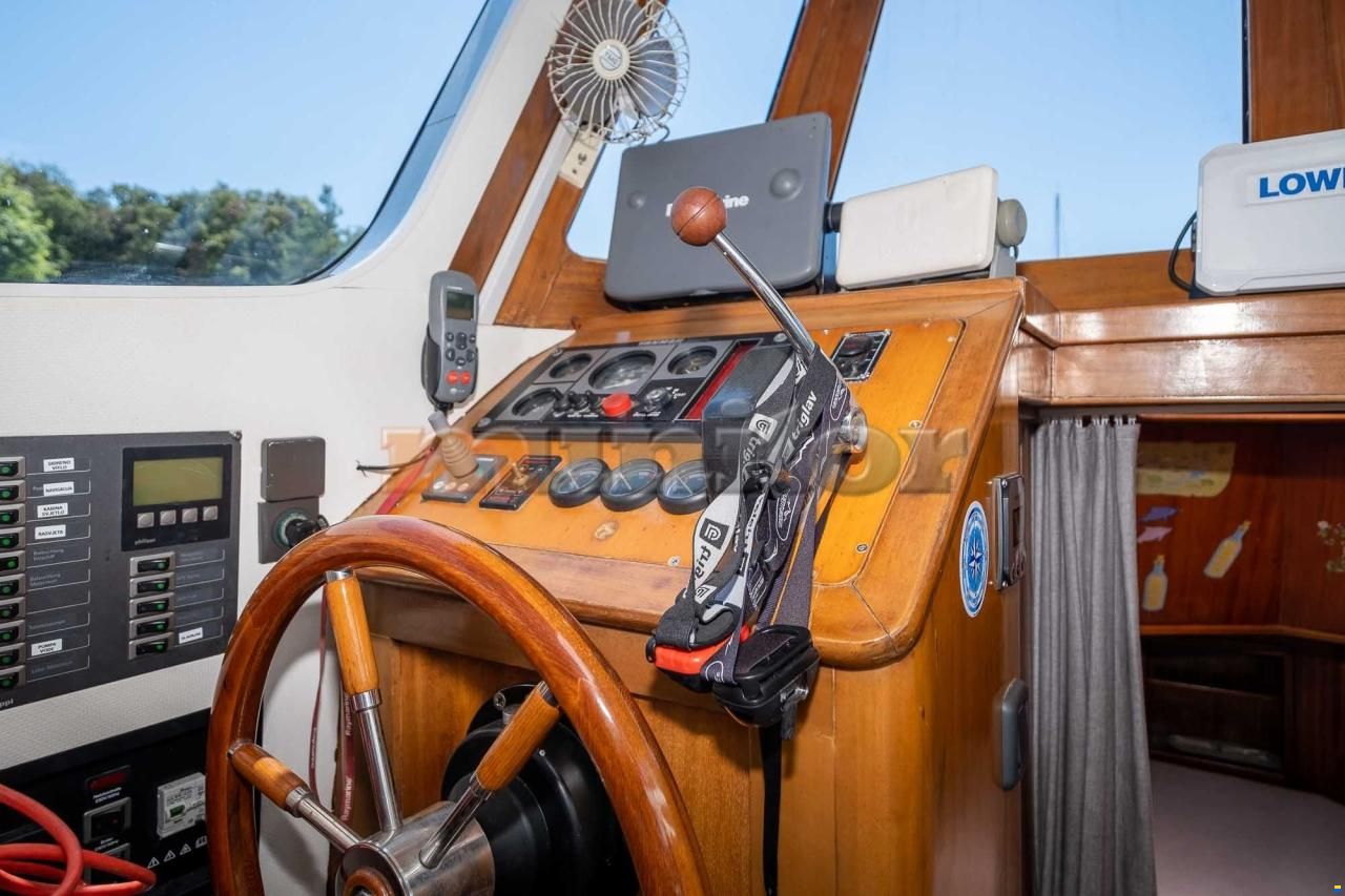 Trawler Custom Built TRAWLER - Custom Bu