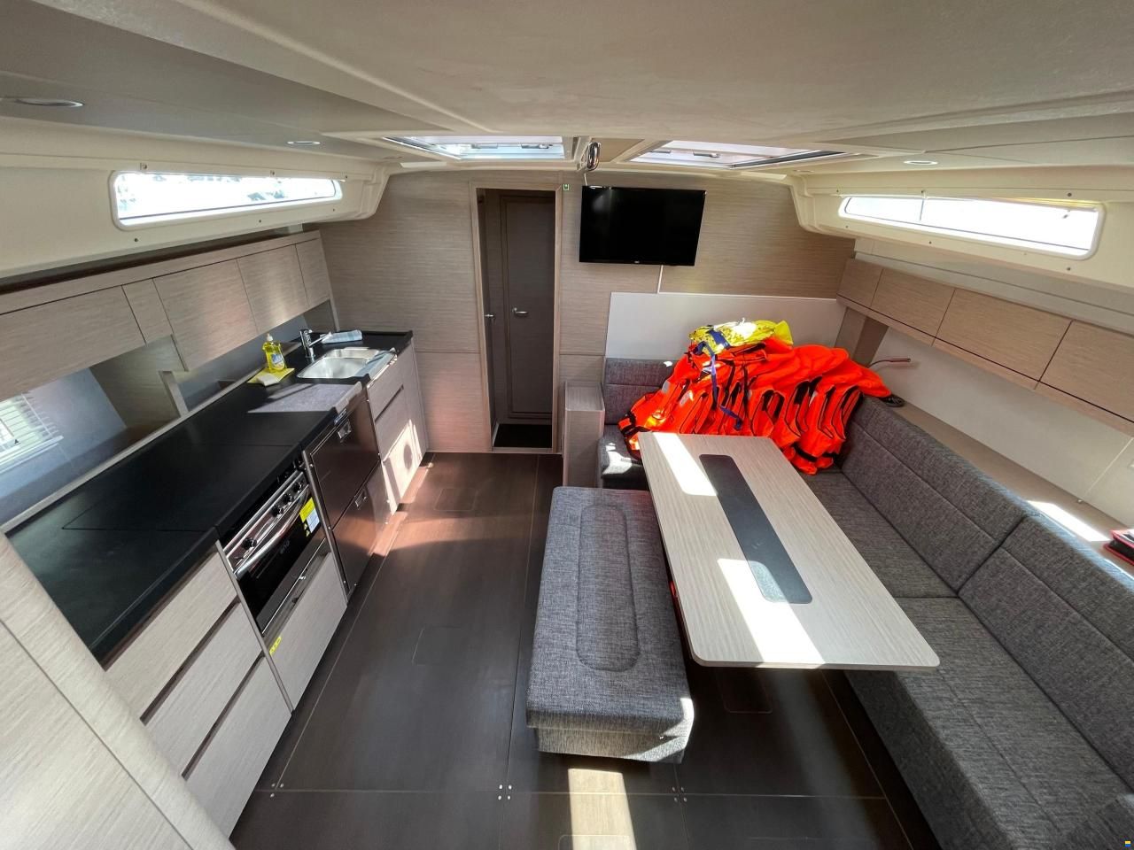 Hanse 508