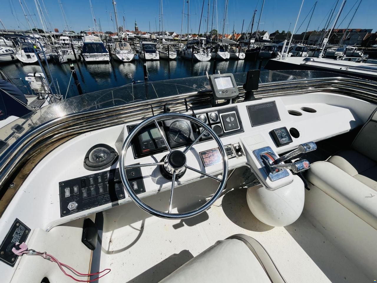 Bayliner 2858 Fly