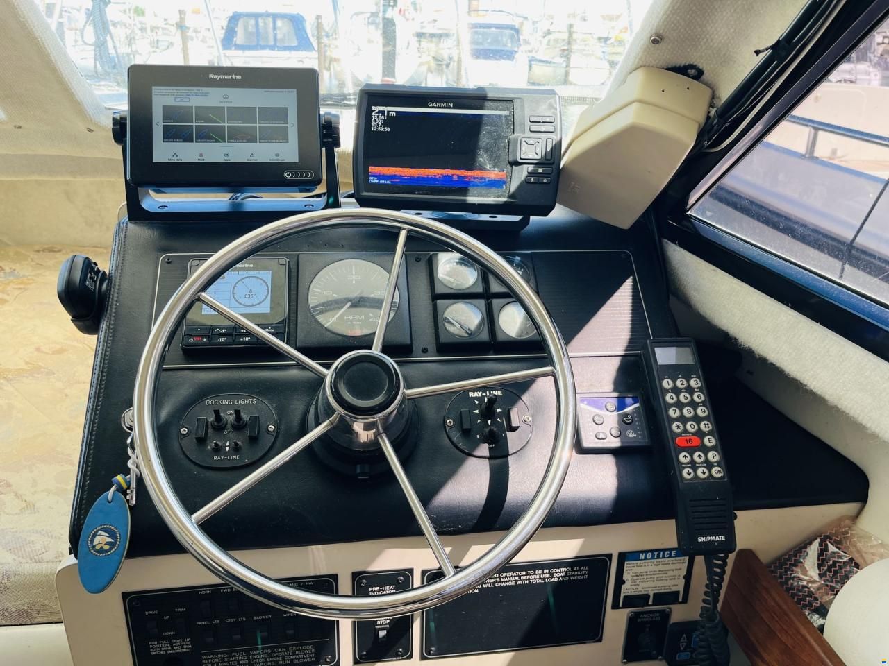 Bayliner 2858 Fly