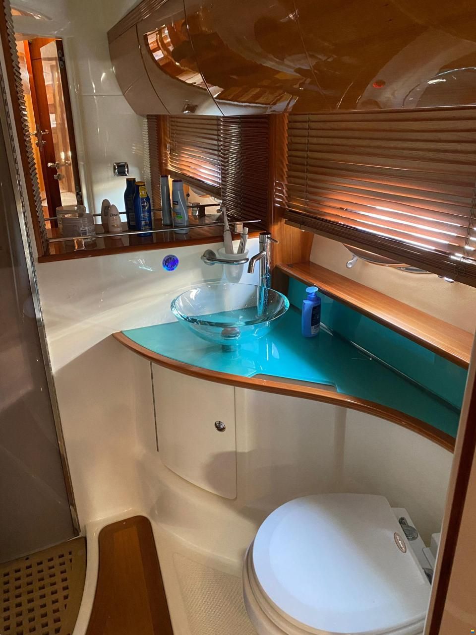 Atlantis 47