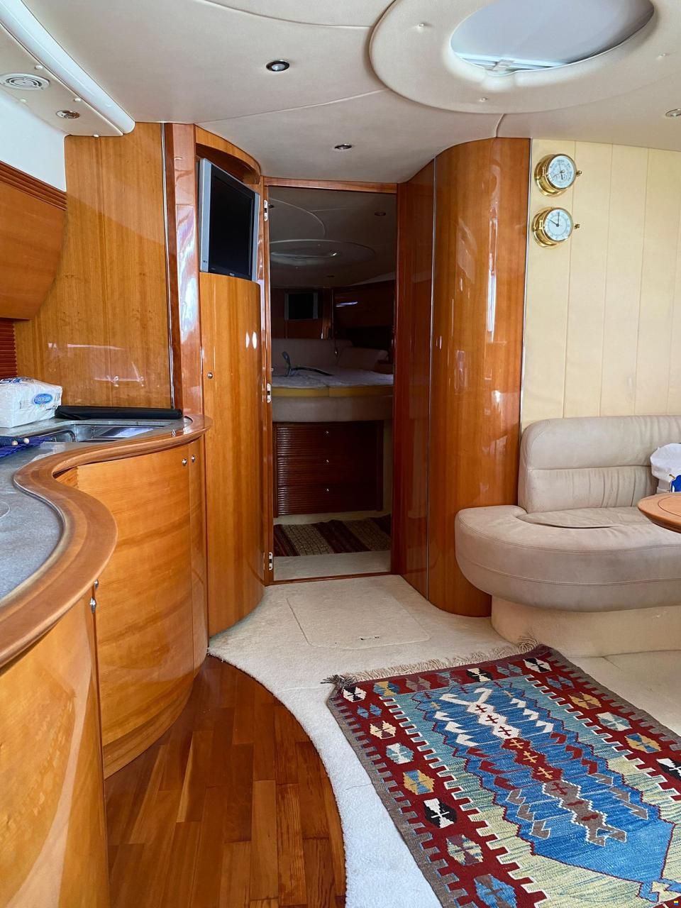 Atlantis 47