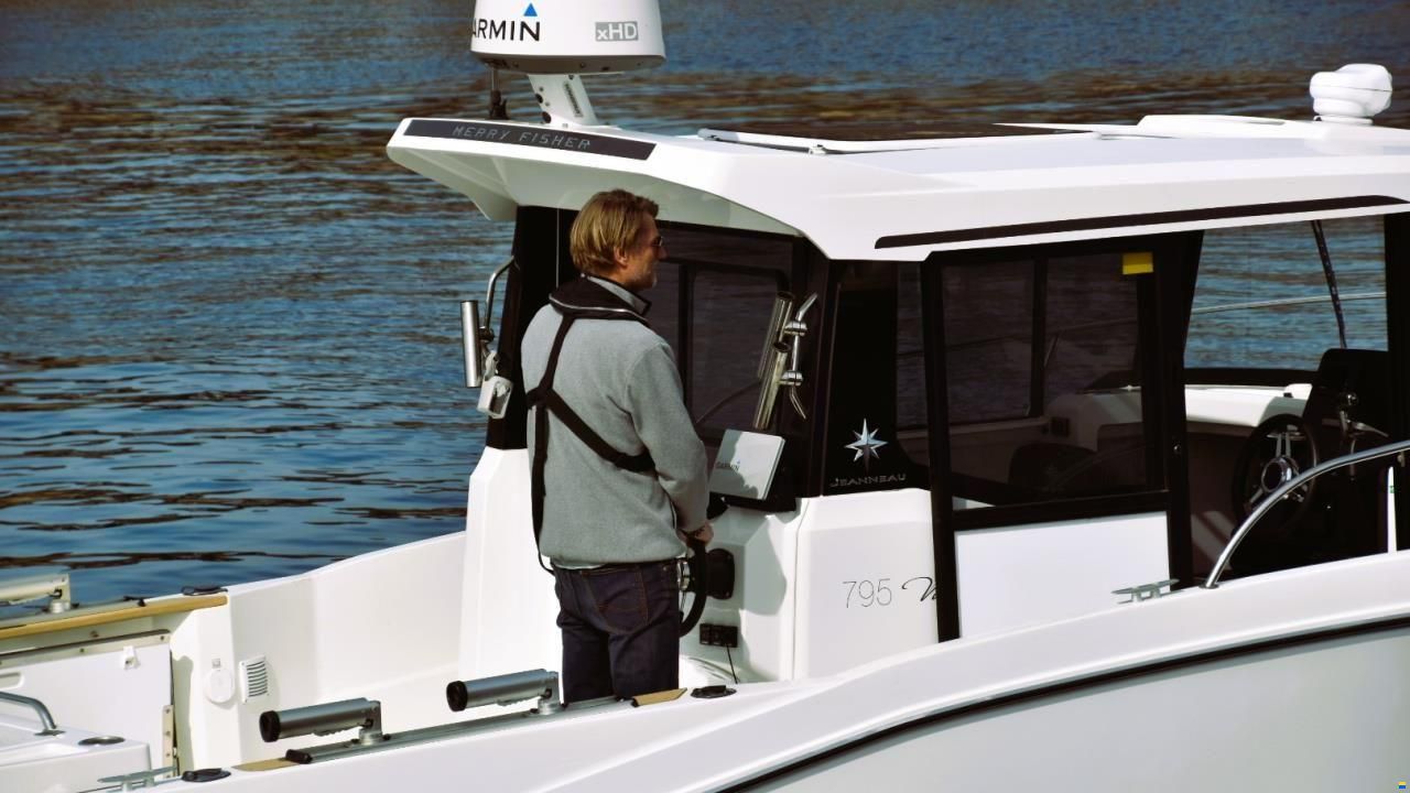 JEANNEAU MOTORB&Aring;T 795 MERRY FISHER MARLI