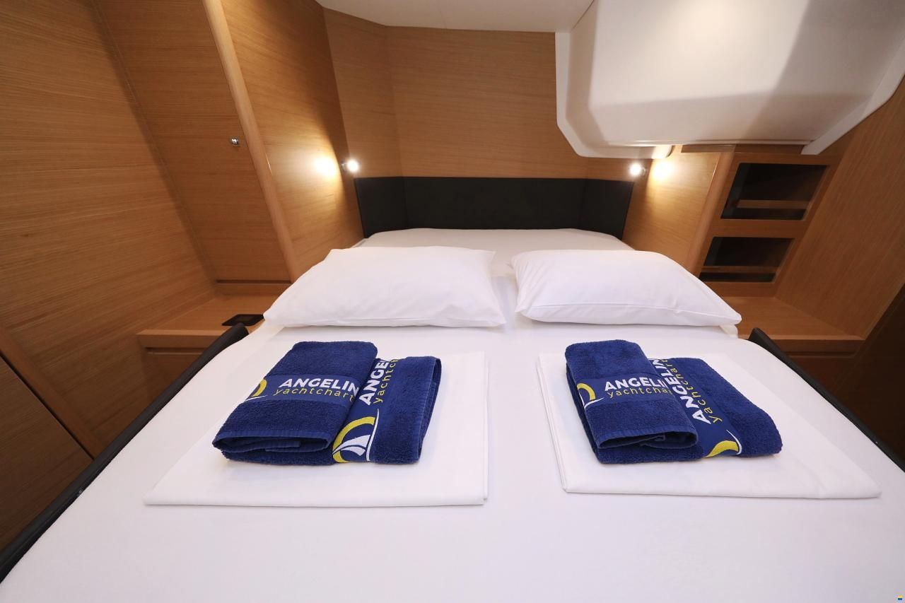 Dufour Catamarans 48