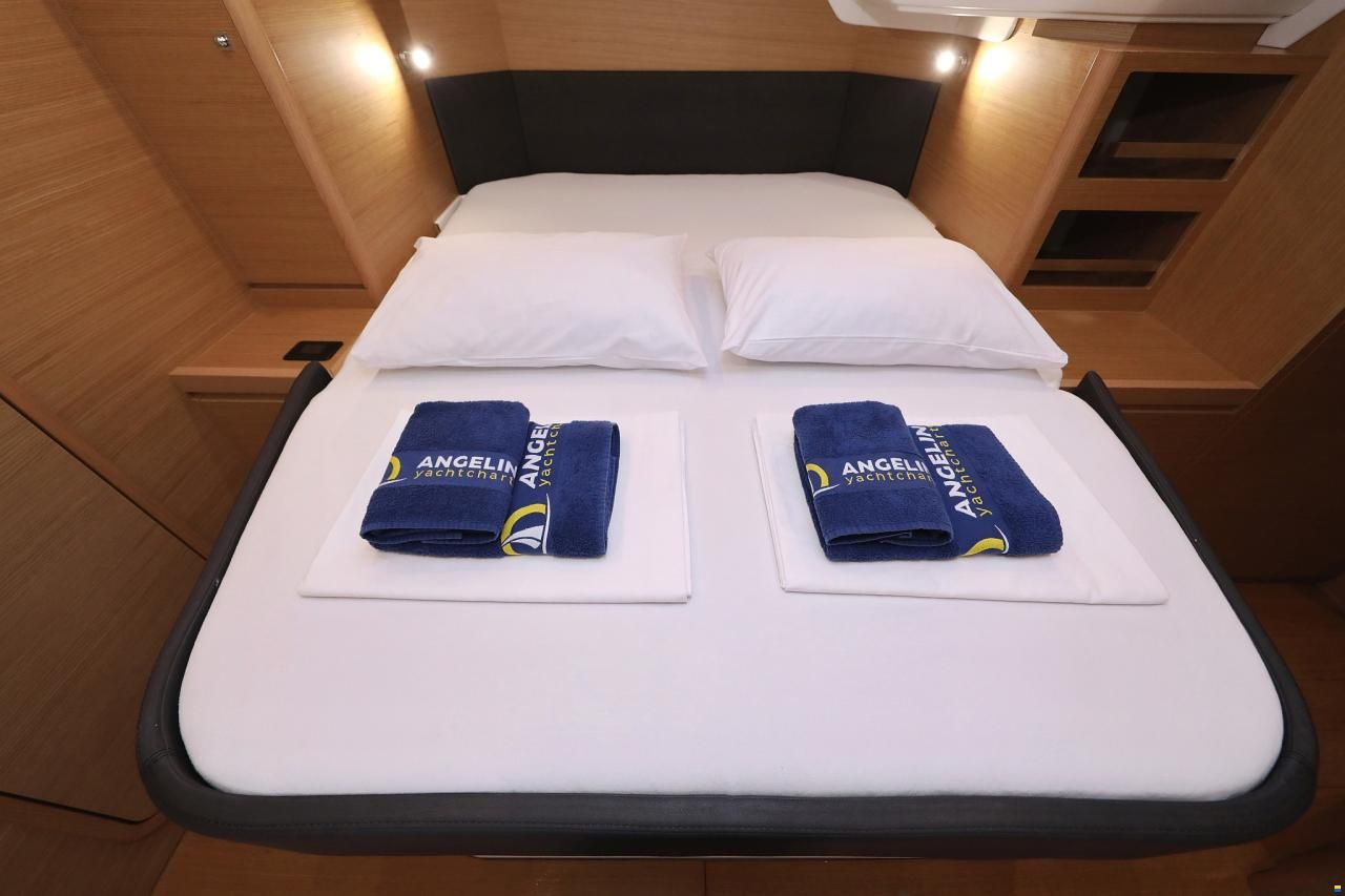 Dufour Catamarans 48