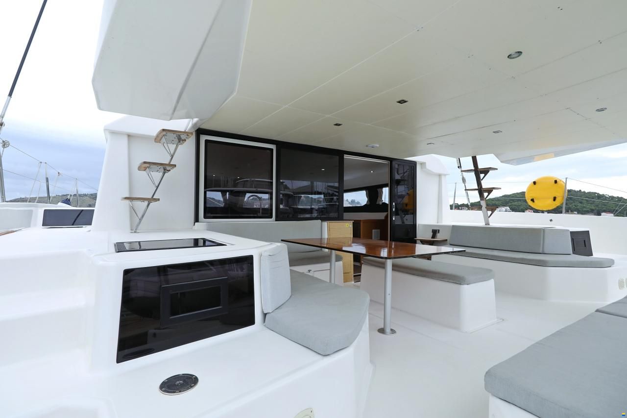 Dufour Catamarans 48